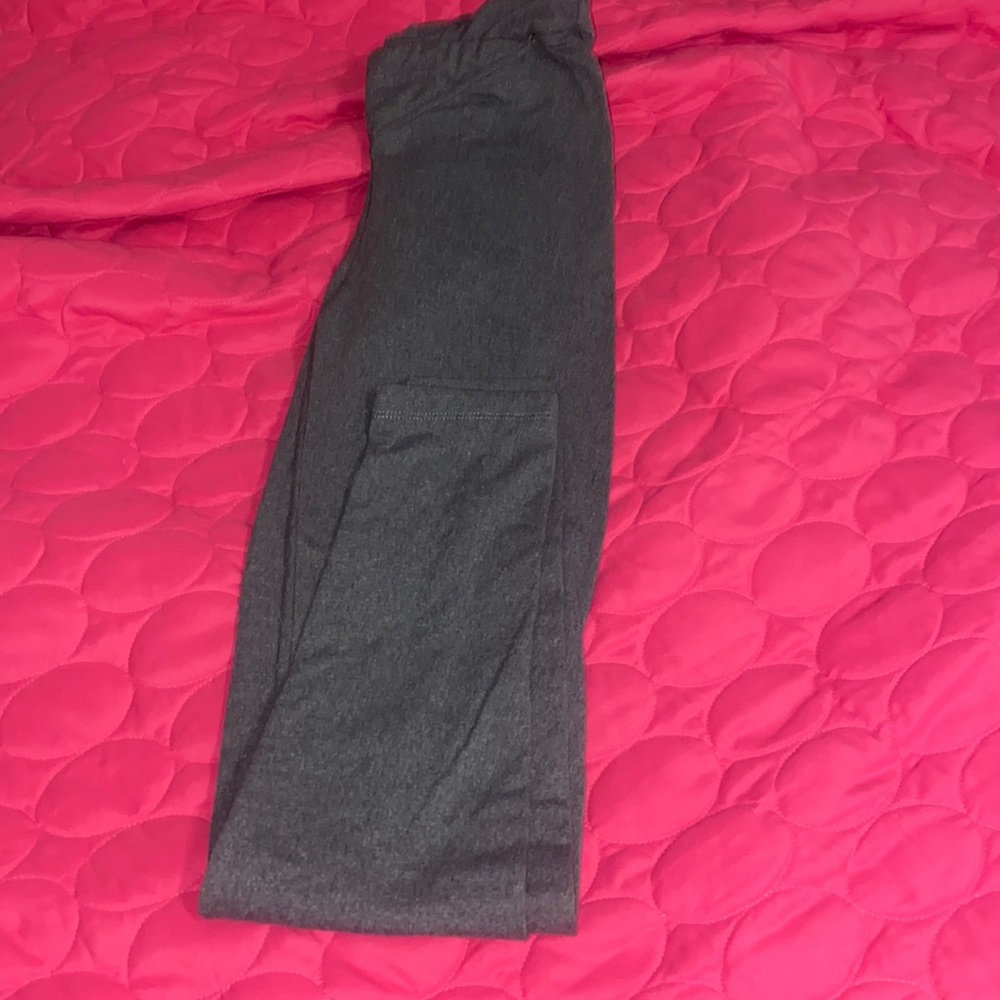 Women’s leggings.